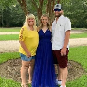 Meet your Posher, Evy